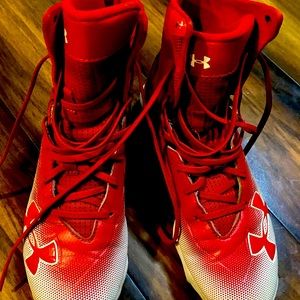 Under Armour Highlight Red Football Cleats